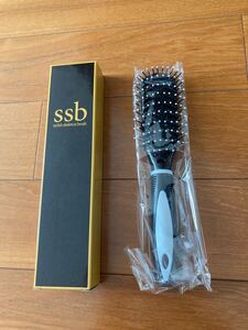 【未使用品】ssb スタイリッシュ　スケルトンブラシ　ヘアブラシ