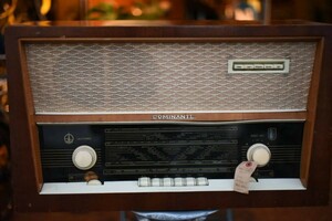 002209 ヴィンテージ　RFT DOMINANTE ラジオ　ドイツ製 ビンテージ　アンティーク　昭和　レトロ　アンプ　レコード