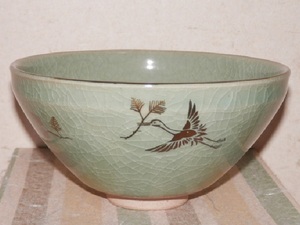 青磁 茶碗 飛翔鶴図 在銘 紙箱 陶器 茶道具
