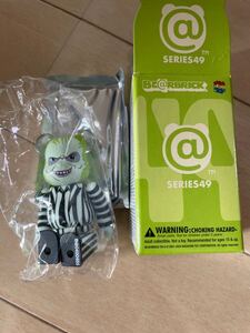 be＠rbrick series 49 ベアブリック horror beetlejuice カード未開封 Medicom toy 1