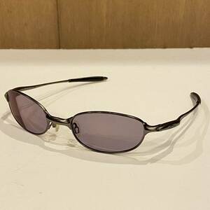 1000円〜 美品 OAKLEY オークリー e-wgre イーワイヤ オーバル型 メタルフレーム サングラス 送料無料