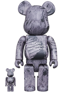 新品 BE@RBRICK MOON FOOTPRINTS 100％ & 400％ MEDICOM TOY ベアブリック kaws カウズ BASQUIAT NASA アポロ11号月面着陸55周年記念