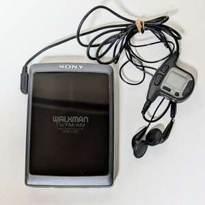 当時物 SONY WALKMAN WM-FX5 ソニーウォークマン ラジオカセットプレーヤー WM-FX5 イヤホン付き 動作未確認 現状品