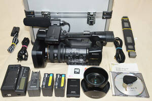 SONY業務用ビデオカメラ　HXR-NX5J/１＋外部128GBメモリー　と付属品一式