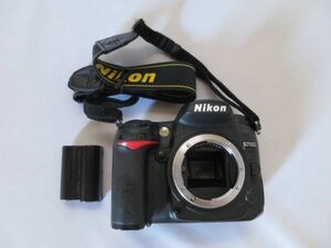 ニコン Nikon D7000 ボディ　チャージャー　マニュアル　バッテリー2個　付属　送料無料　管P