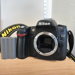 通電・簡易動作確認済 Nikon D80 ボディ デジタル一眼レフ DIGITAL ニコン 液晶カバー付き 39c167