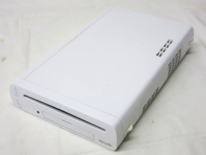 04K191 ニンテンドー [Wii U] 32GB [WUP-101] 本体のみ 通電まで確認 部品取りなどに 現状 売り切り