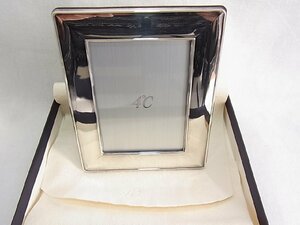 4°C　SWLVER製：フォトスタンド総重量74㌘共箱入り：保証書付き外径サイズ縦96.8×76.6mm：写真部分66.8×横巾4.7mm新品では御座いません