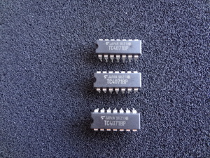 Toshiba製　TC4071BP (Quad 2-Input OR Gate ) 3個セット 