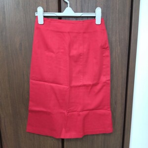 タイトスカート ひざ丈スカート　赤　レッド　Sサイズ