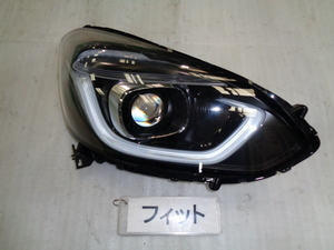 フィット　GR3　右ヘッドランプユニット　　LED　即決　5639