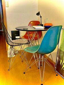 Herman Miller Eames Chair vintage サイドシェルチェア 絶滅カラー ミディアムブルー　ハーマンミラー イームズ ヴィンテージ 北欧 