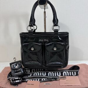 21ss ☆美品☆ miu miu ミュウミュウ　ヴィッテロ シャインレザー　2way 3way ショルダーバッグ　ハンドバッグ　黒 ブラック　リナイロン