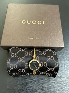 希少品 GUCCI バングルウォッチ 2700.2L 稼動品　ゴールド　ブラック　グッチ 