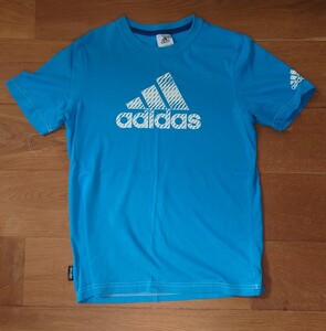 adidas 半袖Tシャツ　ライトブルー　サイズ160　Climalite(クライマライト)のタグあり