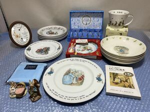 ★☆K297　THE WORLD OF PETER RABBIT　ピーターラビット皿・置物・カトラリーほか　中古品☆★