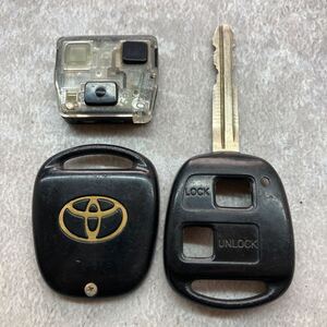 トヨタ TOYOTA 純正 キーレス キー 鍵 2ボタン 2B 動作確認済み ボタン良好 ノア ヴォクシー ウィッシュ アルファード アイシス K60768