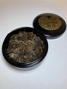 ■伽羅■香木 極品伽羅 刻み 20.4g 聞香用香木 香合付 ★香道 茶道｜沈香 伽羅｜古美術 骨董品｜お香 線香|香道具茶道具★