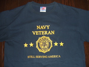 ★米国製 U.S.NAVY VETERAN / Still Serving America Tシャツ / L(肩幅54㎝身幅55㎝着丈77㎝) ★