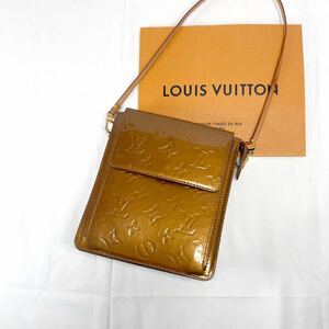 ルイヴィトン ヴェルニモット　ポーチ　ミニ ショルダーバッグ　ハンドバッグ　LOUIS VUITTON モノグラムヴェルニ アクセサリーポーチ