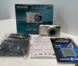 ☆すぐ撮影可能! FUJIFILM FinePix JZ300 フジフィルム ファインピックス シルバー 箱 SDカード 取説 充電アダプター等付属 【B16982OY】