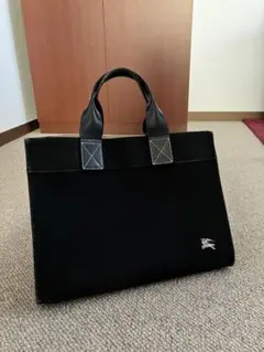 Burberry トートバッグ 黒 キャンバスとレザー