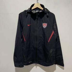 ☆送料無料☆NIKE☆サッカーUSA代表☆ゴアテックスパーカー☆チームジャケット☆M☆黒☆e22