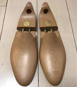 希少 廃盤モデル 「JOHN LOBB ジョン ロブ 」 ツインチューブ式木製シューツリー ゴールドプレート付きタイプ