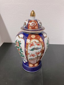 有田焼 秀峰銘 色絵金彩花鳥文 蓋付き花瓶 高30cm 約1.9kg 染付 金襴 上絵 古美術 骨董 陶磁器 焼き物 伊万里