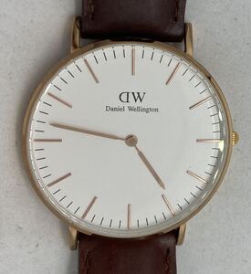 549-0223 Daniel Wellington ダニエルウェリントン 腕時計 革ベルト B36R8 革ベルト ブラウン 電池切れ 動作未確認