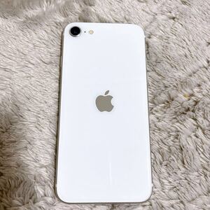 iPhoneSE2 SE2 ホワイト 128GB iPhone Apple 第2世代 SIMフリーアップル white スマホ 美品 docomo 箱有り アクティベーションロック解除済