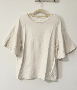 Tシャツ　カットソー　コットン　半袖 トップス オフホワイト 