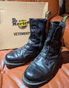 vetements BORDER LINE　１０ホールサイドジップブーツ ヴェトモン　UK８　EU42