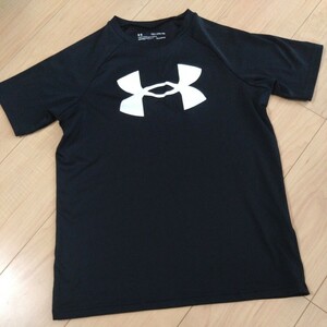 アンダーアーマー UNDER ARMOUR 半袖Tシャツ 黒 Tシャツ160 USED 半袖