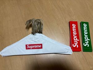 ★SUPREME シュプリーム 24FW ノベルティー ステッカー ハンガー BOX LOGO ボックスロゴ STICKER ノベルティー　赤100 緑10 ハンガー15