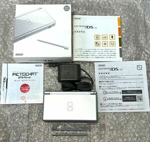 〈本体美品・一部注意点あり・動作確認済み〉ニンテンドーDS Lite 本体 グロスシルバー USG-001 NINTENDO