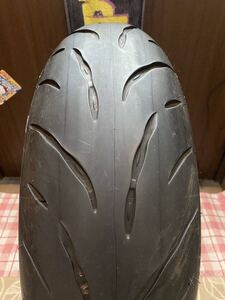 中古MCタイヤ 2021年製造 BRIDGESTONE BATTLAX T32 GT 190/55ZR17 ブリヂストン バトラックス スポーツツーリング 190 55 17 2321 A3207