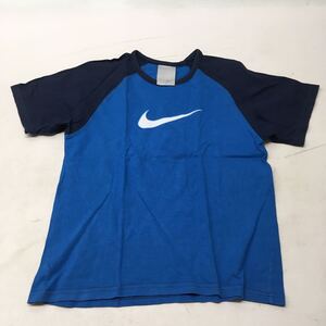 送料無料★NIKE ナイキ★半袖Tシャツ　トップス★130-140 子供　キッズ　Sサイズ#50807sNj99