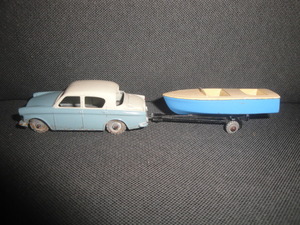 Matchbox Hillman Minx & Boat Trailer（ ’６０年代絶版）マッチボックス・レズニー　ヒルマン・ミンクスとボート・トレーラー