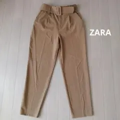 ZARA　テーパードパンツ