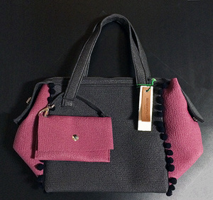 ★未使用品★ イタリア製　珍しい素材の個性的ハンドバッグ