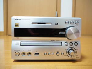 ONKYO　CD/SD/USB RECEIVER