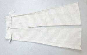 サイズ2/Mサイズ：アンタイトル【UNTITLED】日本製◆裾広がりラッパパンツ*ワイドストレッチパンツ　定価36,000+税