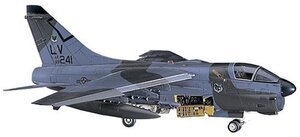 ハセガワ 1/48 A-7D コルセア II #P13