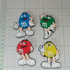 エムアンドエムズ マグネット 4個セット　ラバー 磁石 アメトイ キャラクター エムエム　m&m