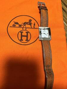 HERMES エルメス Hウォッチ BE1.210 1373965 腕時計 クオーツ レディース スクエア 革ベルト 正規品　フランス　パリ　ルーブル