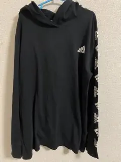 Adidasのトップス