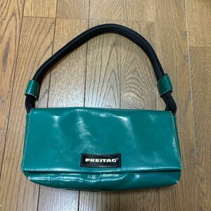 FREITAG F71 LAURA グリーン　ショルダーバッグ ローラ 