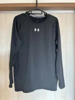 Under Armour ブラック 長袖アンダーシャツ