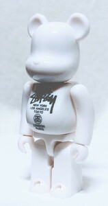 残り僅か★未開封 STUSSY 2006 WORLD TOUR 100% ベアブリック BE@RBRICK kaws supreme ape メディコム ステューシー 400％ ペコちゃん 千秋